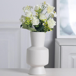 Jarrón de Mesa Nórdico Creativo <span class=keywords><strong>Minimalista</strong></span>, Decoración de Cerámica Rayada de Boca Ancha con Acabado Mate para Hogar, Bodas y Alojamientos - Product Image 3