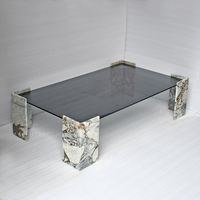 Table basse carrée moderne en marbre italien durable avec motif floral, mobilier de salon de villa de luxe, sensation premium, en pierre