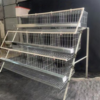 Fournitures pour élevages avicoles Cage à poules galvanisée |   Cage à poules à batterie à 3 niveaux avec 4 portes pour 96 poules pondeuses
