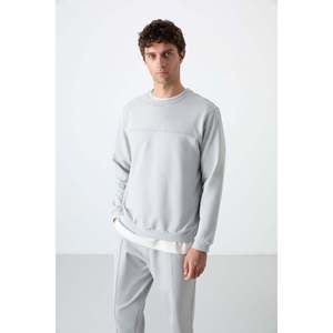 Conjunto Deportivo Básico Color Piedra para Hombre Air Jones - Traje Deportivo Cómodo de Mezcla de Algodón para Uso Casual y Deportivo - Product Image 2