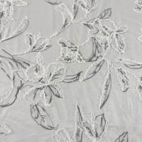 Nappe de table en argent luxueuse à motif floral en forme de vigne |   Superposition ronde en maille transparente avec broderie exquise |   Décoration de fête et de banquet de luxe léger