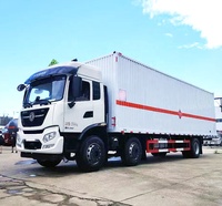 Camión de Carga Pesada 8x4 para Mercancías Peligrosas, Durabilidad Superior, Operación Rentable, Superestructura de Seguridad Avanzada