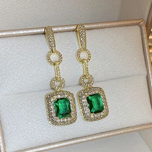 Orecchini a Cerchio Grandi in Stile Francese, Gioielli Eleganti e di Lusso per Donne, Accessorio Chic per Feste e Uso Quotidiano, Idea Regalo - Product Image 3