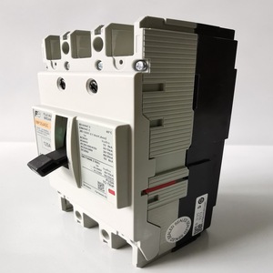 Interruptor Automático Miniatura Fujiau Break BW125JAGC 3P 125A, Carcasa Moldeada, 400V, Curva D, Montaje en Riel - Product Image 1