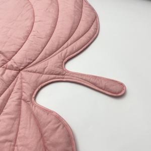 2024 New Cat <span class=keywords><strong>Dog</strong></span> <span class=keywords><strong>Pad</strong></span> Schlafen Weiche Fütterung Futter Rest Bett Matratze Blattform Pet Play Mat - Product Image 5