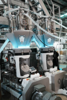 Machine d'extrusion de film d'emballage coextrudé à trois couches de qualité supérieure avec film soufflé haute pression de haute qualité