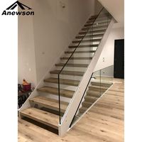 Escalier moderne en acier Anewson avec poutre en C / Escalier moderne fabriqué avec garde-corps en verre à profil en U