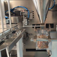 Machine d'emballage automatique sous vide pour sacs à fermeture éclair préformés, pour noix, noix de cajou, chips de banane, grains de café, granulés