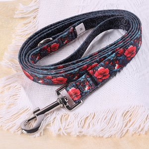 Productos para mascotas sin tirones, Correa larga con estampado de poliéster ajustable de tres patrones con accesorios de Metal para razas de perros pequeños y medianos - Product Image 2
