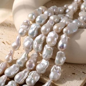 H.WEN Filo di <span class=keywords><strong>Perle</strong></span> Barocche Naturali Irregolari a Forma di Palla di Fuoco 14-16mm, <span class=keywords><strong>Perle</strong></span> d'Acqua Dolce Bianche ad Alta Lucentezza a Forma di Cometa per Collana Statement - Product Image 1