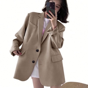 Damen Langarm-<span class=keywords><strong>Blazer</strong></span> für Büro-Outfits Frühling Sommer Lose Mäntel mit Revers Gestrickte Oberbekleidung Einfarbiges Muster Knopf-Dekoration - Product Image 1