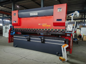 Prensa Plegadora Servoeléctrica DA69T 200t4000 para Chapa Metálica - Product Image 3