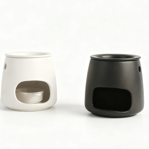 Bruciatore di incenso in ceramica fatto a mano a forma di pilastro, moderno e minimalista, per aromaterapia, oli essenziali e cera profumata. - Product Image 6