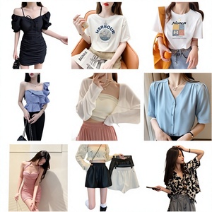 Venta al por mayor de fábrica: Lotes de ropa usada para mujer 2026, tops y vestidos surtidos, fardos a granel, ropa con etiqueta cortada, stock de ropa nueva para proveedores. - Product Image 1