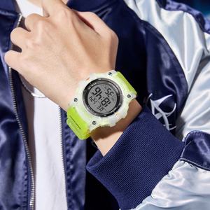 Montre numérique sportive SMAEL 8123 Chrono en plastique, étanche, lumineuse, bracelet TPU, boîtier ABS, cadran sportif coloré - Product Image 4