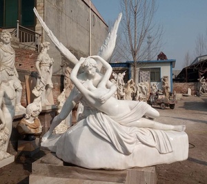 Statua di Famosa Figura Italiana in Marmo Bianco Naturale, Psiche Riacquistata dal Bacio di Cupido - Product Image 3