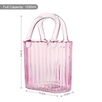 Vase élégant et charmant en verre rose en forme de sac à main avec des rainures verticales, vase à fleurs pour la décoration moderne de la maison, du salon et de la table
