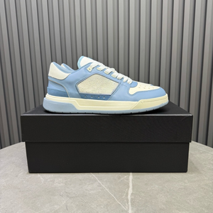 Zapatillas Casuales de Hombre en Azul Claro y Blanco, de Caña Baja, con Parte Superior de Cuero y Suela Gruesa para Uso Diario y Urbano - Product Image 1