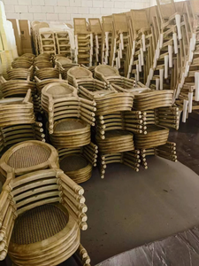 <span class=keywords><strong>Chaise</strong></span> Louis LUS-A007 avec dossier en rotin blanc vieilli ajoute une touche distinctive à la décoration de votre événement - Product Image 5