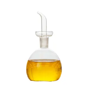 Oil Decanter and Cruet Food Storage Bottles & Jars Cover Clear Sustainable No Drip Oil Dispenser Glass Customized Logo Accept