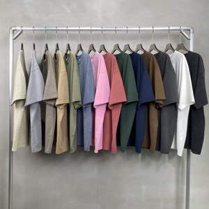 เสื้อยืดโอเวอร์ไซส์สไตล์วินเทจ คอรูปทรงกลม ผ้าคอตตอนถักเนื้อแน่น 100% คุณภาพสูง 250 GSM ผ่านกระบวนการฟอกสีแบบแอซิดวอช รับผลิตแบบ ODM/OEM - Product Image 1