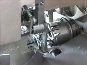 Automatic Candy Double <strong>Twist</strong> Packing <strong>Machine</strong> <strong>Chocolate</strong> Double <strong>Twist</strong> <strong>Wrapping</strong> <strong>Machine</strong> - Product Image 3