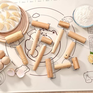 Cross-border double-headed beechwood handle rolling pin, household solid wood <b>roller</b>, dumpling wrapper press, dough sheet - Product Image 2