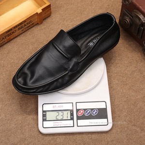 Nouveauté Été 2026 Mocassins Décontractés pour Hommes en Cuir Doudou Polyvalents, Bout en Cuir de Vachette, Semelle Extérieure en Caoutchouc, Souples, Faciles à Enfiler, Respirants - Product Image 3