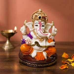 Statue de Ganesha en résine faite à la main par Nirmala Handicrafts, souris couronnée |   Décoration de table pour temple domestique traditionnel de Diwali - Product Image 3