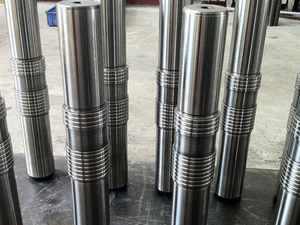 Peças para Martelo Hidráulico SB151, SB131, SB121, SB81, SB43, SB45, SB40: Cilindro, Cabeça Dianteira e Traseira, Cinzel, Bucha, Pino, Parafuso HB20G, HB30G - Product Image 2