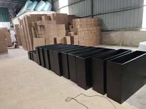 Jardinières rectangulaires en résine de fibre de verre de grande taille pour l'extérieur, pots à fleurs de haute qualité 45L, décorations de jardin de style européen, vente en gros - Product Image 5