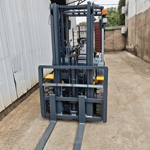 중고 일본 엔진 포크리프트 카레티야 엘레바도라 2톤 2.5톤 3톤 3.5톤 코마츠 디젤 포크리프트 판매 가격 - Product Image 5