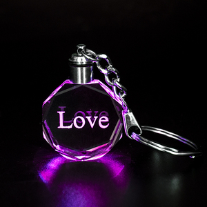 Porte-clés LED cristal k9 en verre cristal personnalisé, logo d'amour personnalisé au laser 3d, vente en gros, pour cadeaux, <span class=keywords><strong>2020</strong></span> pièces - Product Image 4