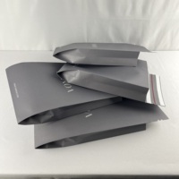 Enveloppes d'Expédition en Carton Gris Biodégradable Écologique en Papier Kraft avec Soufflet Latéral et Adhésif pour l'Envoi de Vêtements