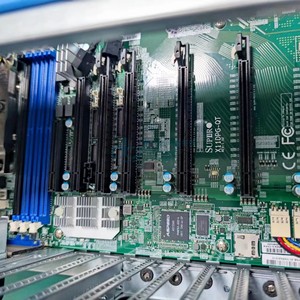 ซูเปอร์ไมโคร SYS-7049GP-TRT บลีด GPU ประสิทธิภาพสูง 3647CPU รองรับ 4GPU X11DPG-QT เวิร์กสเตชัน GPU ประสิทธิภาพสูง รองรับ u - Product Image 5