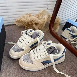 Chaussures de skate tendance nationale pour femmes, style Ins, nouvelle collection Printemps-Été 2026, polyvalentes, sportives et décontractées, pour étudiantes - Product Image 5