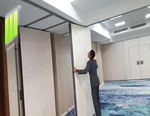 ผนังกั้นห้องแบบเคลื่อนย้ายได้ รุ่น Doorfold DF-100 ทันสมัย ป้องกันเสียงรบกวน สำหรับห้องประชุม - Product Image 2