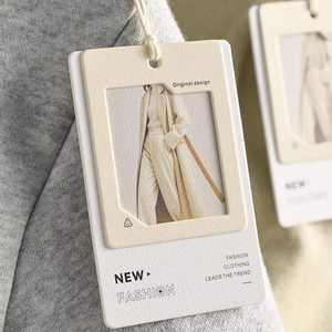 Thẻ Giấy thời trang sang trọng tùy chỉnh với tên riêng và logo thẻ chuỗi không thấm nước cho quần áo và vớ - Product Image 3