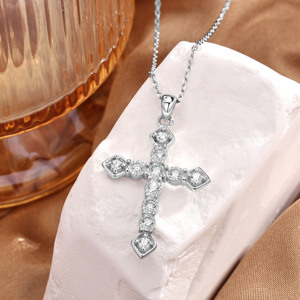 Kalung Liontin Salib Kristen Perak Sterling 925 Klasik dengan Logo yang Dapat Dikustomisasi dan Zirkonia Kubik 5A - Product Image 5