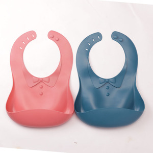 <span class=keywords><strong>Amazon</strong></span> Wholesale supplier latest custom design BPA free silicone baby bibs with catcher - Product Image 6