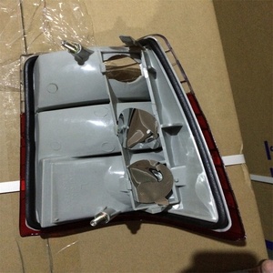 Đèn Đuôi Xe Mô Hình Pha Lê <span class=keywords><strong>W123</strong></span> Phù Hợp Cho Mercedes Benz E Class Van Năm 1976 Đến 1984 - Product Image 3