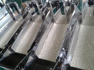 Máquina de pesaje de hojas, pesadora lineal automática multicabezal para hojas de té, 5g-2000 - Product Image 5