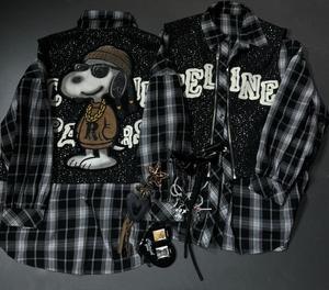 Camisa a Cuadros Negra y Blanca Moderna 6831 con Estampado de Perro de Dibujos Animados Brillante y Detalle de Letras, Top Informal para Uso Diario y Moda Urbana - Product Image 6