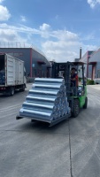 Film étirable en PVC transparent laminé imprimé sur mesure Yilong YL1018-13, résistant à l'humidité, thermoscellable pour l'emballage en supermarché
