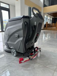Mesin Pembersih Lantai Walk-in Terbaik yang Baru adalah Mesin Pembersih Lantai Bertenaga Baterai yang Tersedia Secara Komersial - Product Image 4