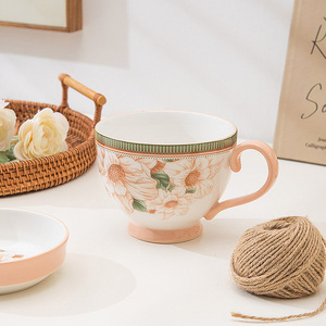 Creative Elegant Camellia Printing 500Ml Breakfast <b>Cup</b> Luxury <b>Tea</b> <b>Cup</b> <b>Set</b> Luxury Porcelain Coffee <b>Cup</b> Ceramic Mug Manufacturer - Product Image 4