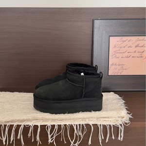 Nouvelles bottes de neige décontractées en peau de mouton, style rétro, basses, avec semelle épaisse de 5 cm, doublure polaire chaude et rembourrées, collection Hiver 2026 - Product Image 4