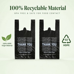 Sacs de courses modernes en HDPE noirs, recyclables, imperméables, avec soufflets latéraux, poignée pour T-shirt, et impression 'Thank You Have Nice Day' blanche - Product Image 4