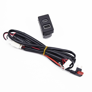 Adapté aux modèles <span class=keywords><strong>Mazda</strong></span> 6/2/<span class=keywords><strong>3</strong></span>/5 de 2004 à 2015, interface de charge rapide USB de type C pour téléphone portable en voiture. - Product Image 3
