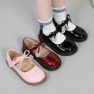 Chaussures en PU pour petite fille, nouvelle collection automne 2025, semelle souple, style académique, chaussures de princesse, chaussures de spectacle pour étudiantes - Product Image 1